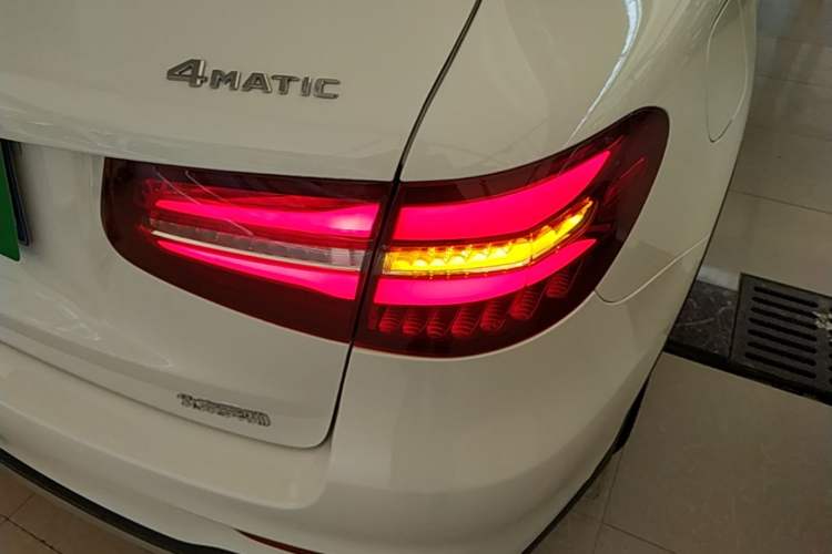 Used Mercedes-Benz GLC 2019 GLC 260 L 4MATIC Dynamic Model Right Rear Taillight