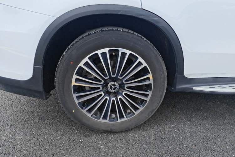 Used Mercedes-Benz GLC 2019 GLC 260 L 4MATIC Dynamic Model Right Rear Wheel Hub