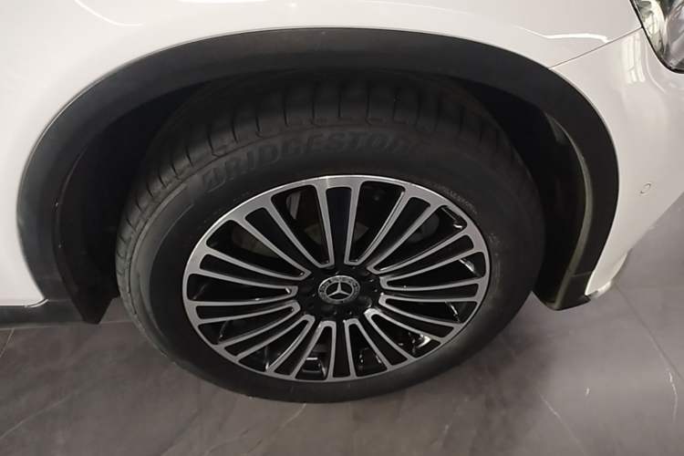 Used Mercedes-Benz GLC 2019 GLC 260 L 4MATIC Dynamic Model Right Rear Wheel Hub