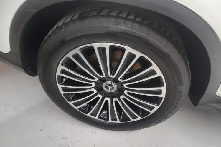Used Mercedes-Benz GLC 2019 GLC 200 L 4MATIC Right Rear Wheel Hub