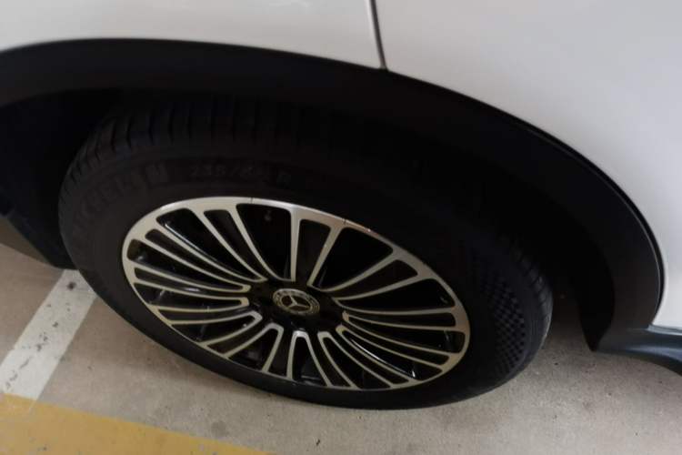 Used Mercedes-Benz GLC 2019 GLC 260 L 4MATIC Dynamic Model Right Rear Wheel Hub