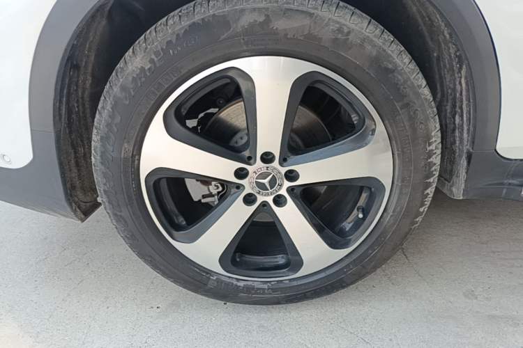 Used Mercedes-Benz GLC 2019 Facelift GLC 260 L 4MATIC Luxury Model Right Rear Wheel Hub