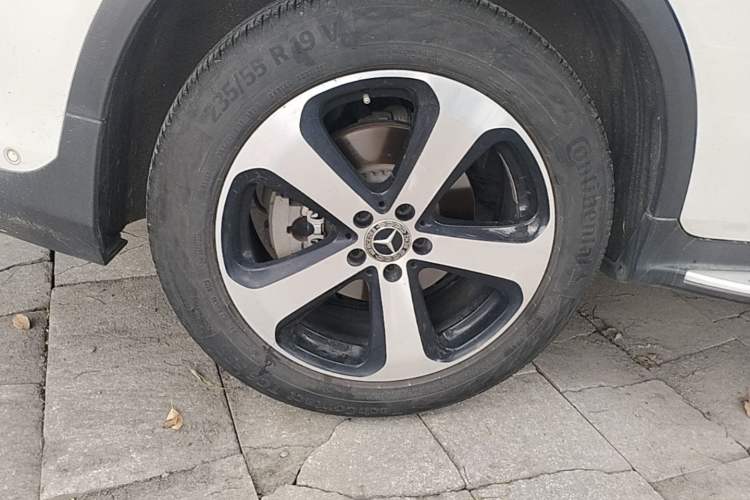 Used Mercedes-Benz GLC 2019 GLC 260 4MATIC Luxury Model Right Rear Wheel Hub