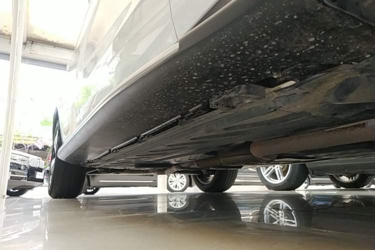 Used Mercedes-Benz GLC 2019 Facelift GLC 260 L 4MATIC Luxury Model Right Side Sill