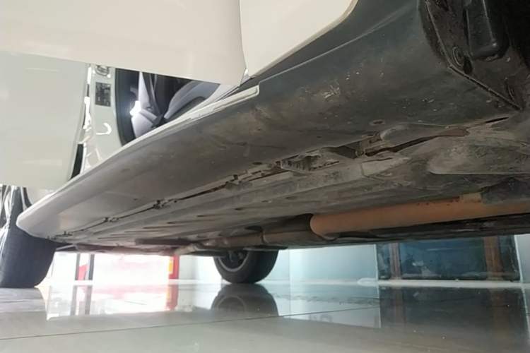 Used Mercedes-Benz GLC 2019 Facelift GLC 260 L 4MATIC Luxury Model Right Side Sill