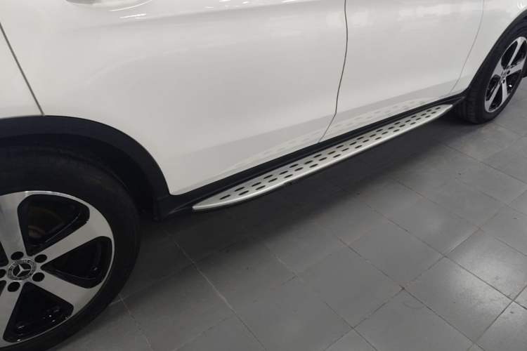 Used Mercedes-Benz GLC 2019 Facelift GLC 260 L 4MATIC Luxury Model Right Side Sill