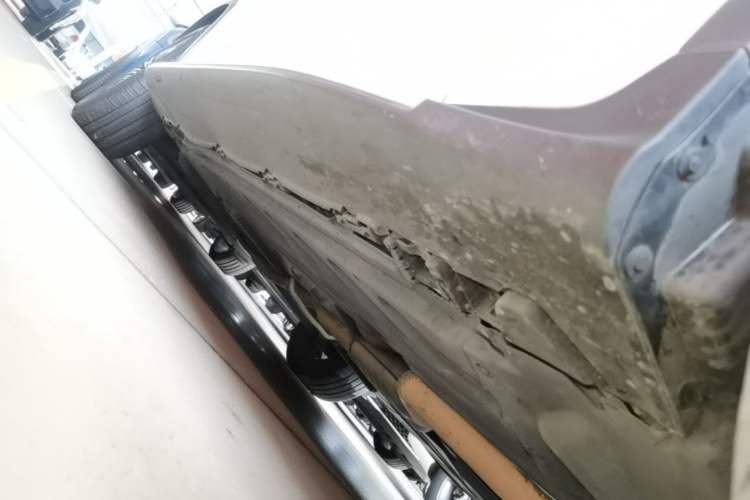 Used Mercedes-Benz GLC 2019 GLC 260 L 4MATIC Dynamic Model Right Side Sill