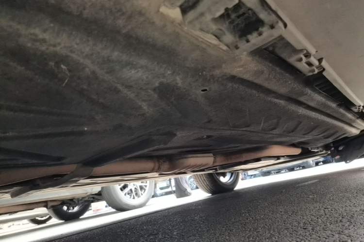 Used Mercedes-Benz GLC 2019 Refreshed GLC 300 L 4MATIC Dynamic Edition Right Side Sill