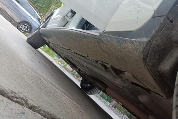 Used Mercedes-Benz GLC 2019 Facelift GLC 260 L 4MATIC Luxury Model Right Side Sill