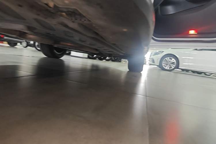 Used Mercedes-Benz GLC 2019 GLC 260 L 4MATIC Dynamic Model Right Side Sill
