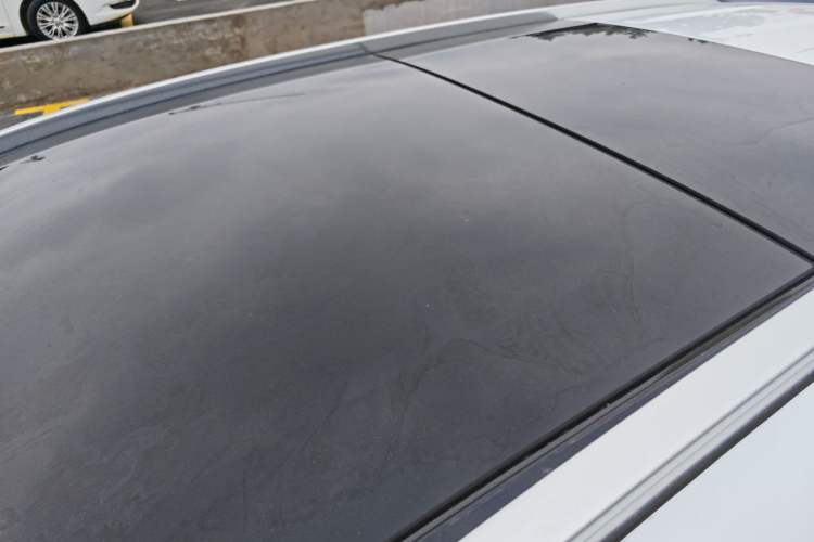 Used Mercedes-Benz GLC 2019 GLC 260 L 4MATIC Dynamic Model Roof