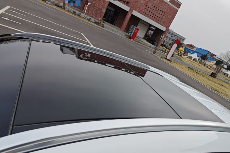 Used Mercedes-Benz GLC 2019 GLC 260 L 4MATIC Dynamic Model Roof