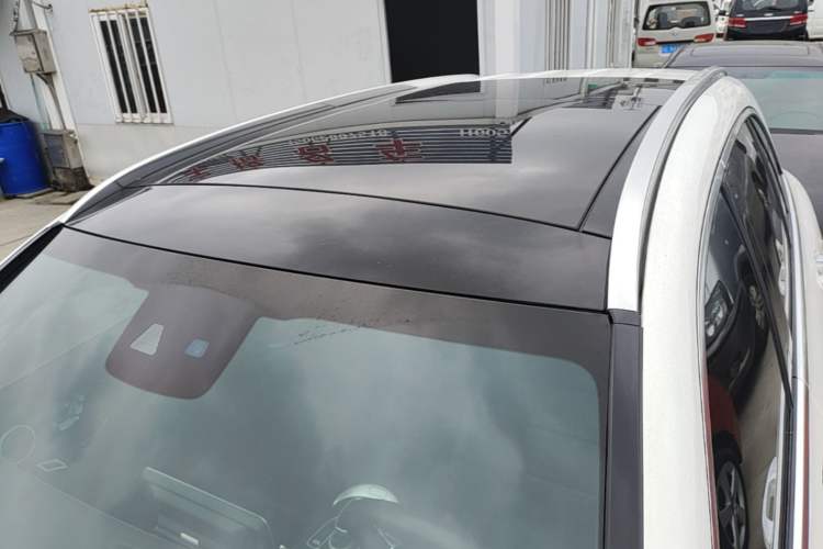 Used Mercedes-Benz GLC 2019 Facelift GLC 260 L 4MATIC Luxury Model Roof