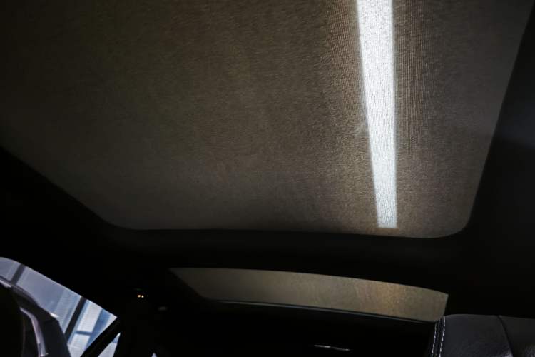 Used Mercedes-Benz GLC 2019 GLC 260 4MATIC Luxury Model Roof