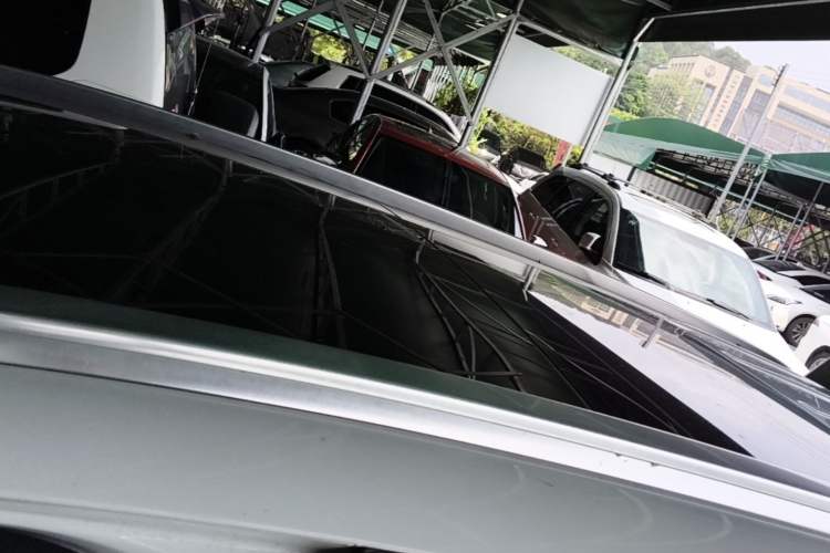 Used Mercedes-Benz GLC 2019 Facelift GLC 260 L 4MATIC Luxury Model Roof