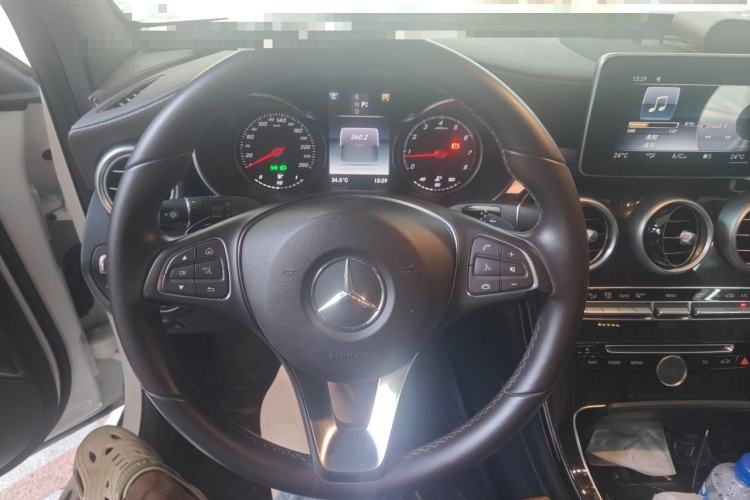 Used Mercedes-Benz GLC 2019 GLC 260 L 4MATIC Dynamic Model Steering Wheel