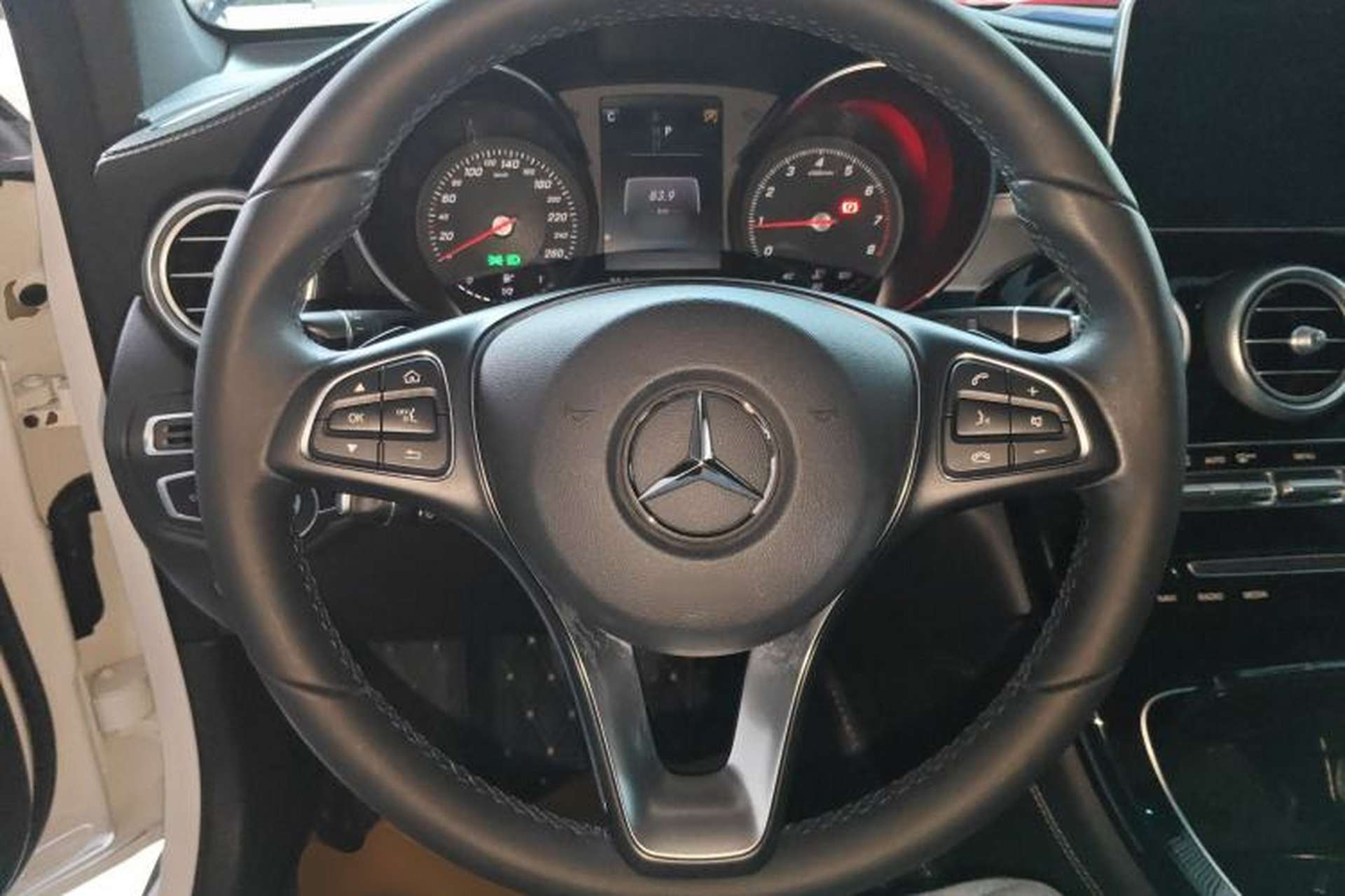 Used Mercedes-Benz GLC 2019 GLC 200 L 4MATIC Steering Wheel