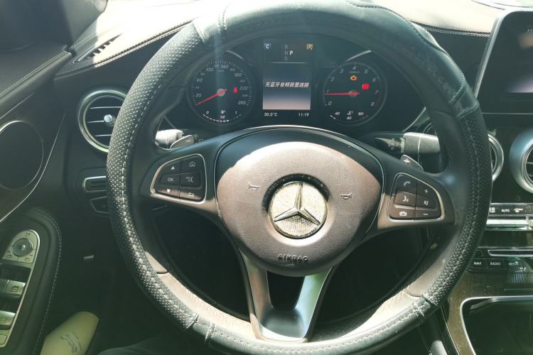 Used Mercedes-Benz GLC 2019 GLC 260 L 4MATIC Dynamic Model Steering Wheel