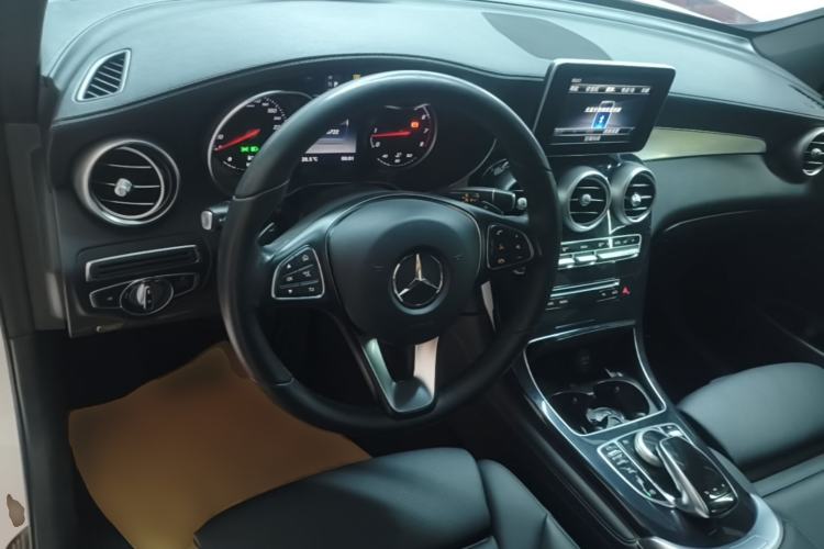 Used Mercedes-Benz GLC 2019 GLC 200 L 4MATIC Steering Wheel