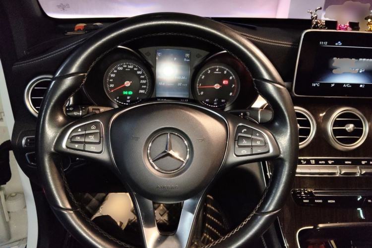 Used Mercedes-Benz GLC 2019 GLC 260 L 4MATIC Dynamic Model Steering Wheel