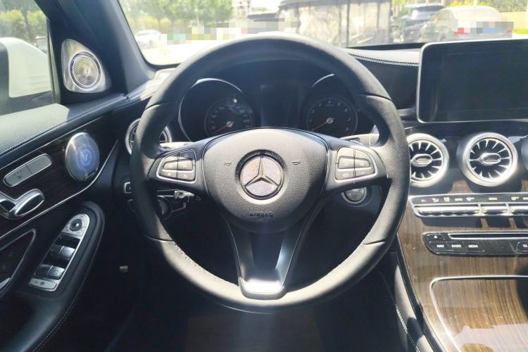Used Mercedes-Benz GLC 2019 GLC 260 L 4MATIC Luxury Model Steering Wheel