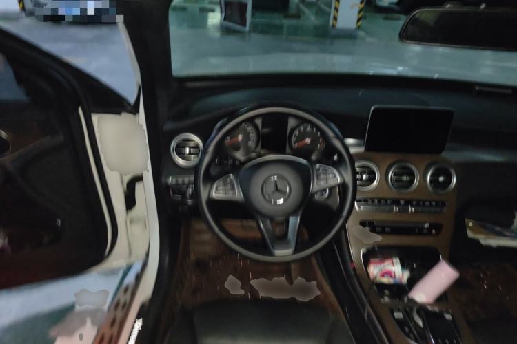 Used Mercedes-Benz GLC 2019 GLC 300 L 4MATIC Dynamic Model Steering Wheel
