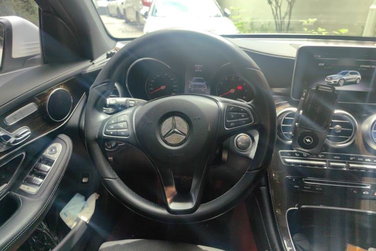 Used Mercedes-Benz GLC 2019 Facelift GLC 260 L 4MATIC Luxury Model Steering Wheel