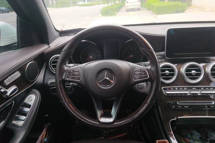 Used Mercedes-Benz GLC 2019 GLC 260 L 4MATIC Dynamic Model Steering Wheel