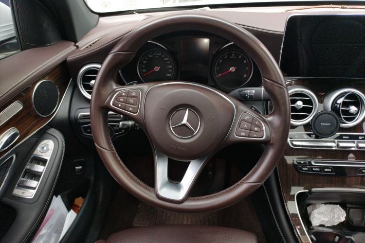 Used Mercedes-Benz GLC 2019 GLC 260 4MATIC Dynamic Edition Steering Wheel