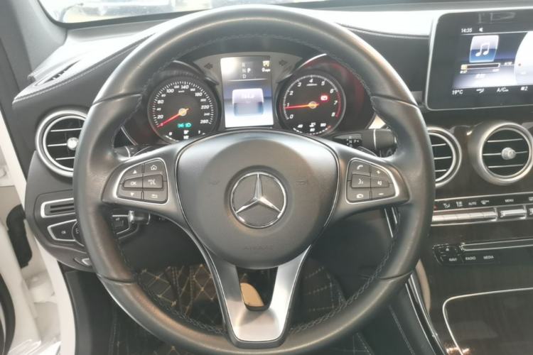 Used Mercedes-Benz GLC 2019 GLC 260 L 4MATIC Dynamic Model Steering Wheel