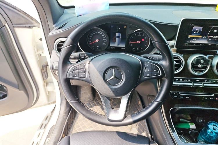 Used Mercedes-Benz GLC 2019 Facelift GLC 260 L 4MATIC Luxury Model Steering Wheel