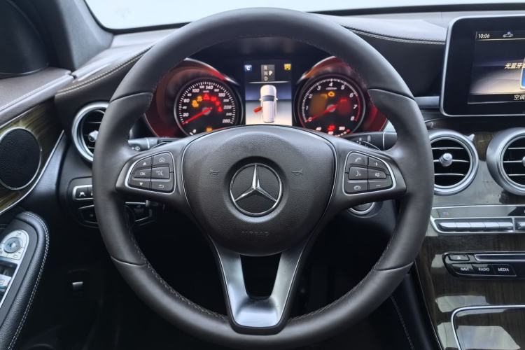 Used Mercedes-Benz GLC 2019 Facelift GLC 260 L 4MATIC Luxury Model Steering Wheel