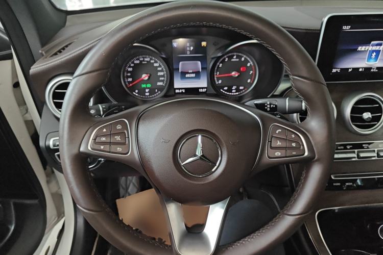 Used Mercedes-Benz GLC 2019 GLC 300 L 4MATIC Dynamic Model Steering Wheel