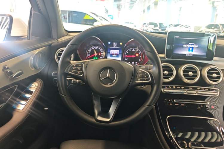 Used Mercedes-Benz GLC 2019 GLC 200 L 4MATIC Steering Wheel