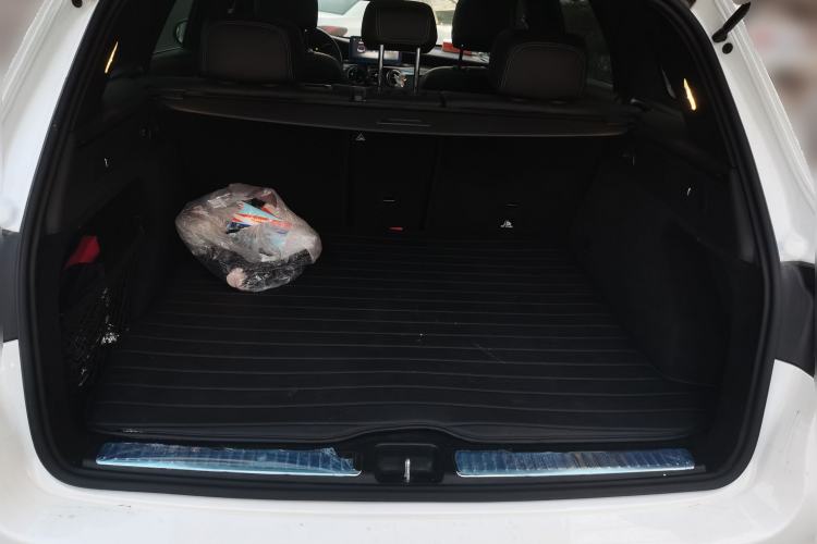 Used Mercedes-Benz GLC 2019 GLC 300 L 4MATIC Dynamic Model Trunk
