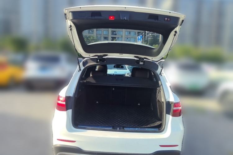 Used Mercedes-Benz GLC 2019 GLC 260 L 4MATIC Dynamic Model Trunk