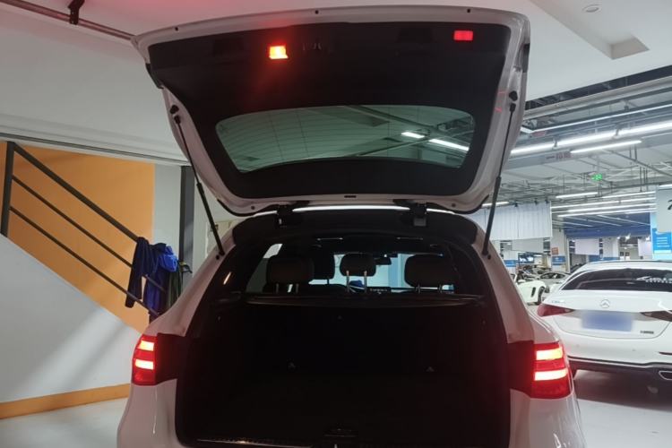 Used Mercedes-Benz GLC 2019 GLC 200 L 4MATIC Trunk