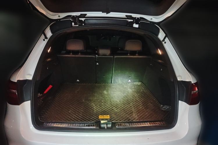 Used Mercedes-Benz GLC 2019 GLC 260 L 4MATIC Dynamic Model Trunk