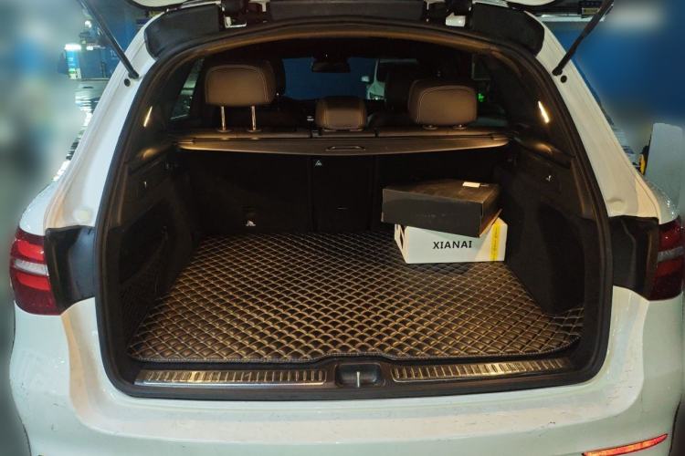 Used Mercedes-Benz GLC 2019 Facelift GLC 260 L 4MATIC Luxury Model Trunk