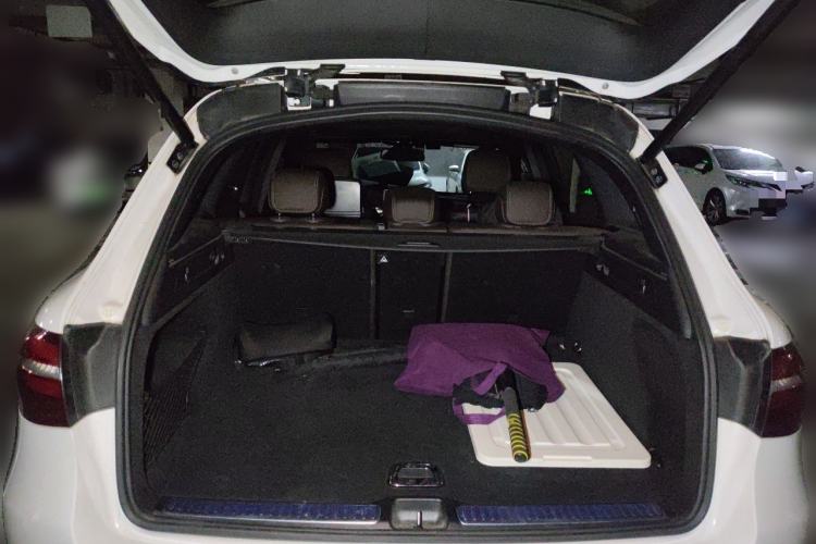 Used Mercedes-Benz GLC 2019 GLC 200 4MATIC Trunk