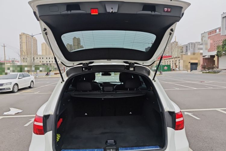 Used Mercedes-Benz GLC 2019 GLC 260 L 4MATIC Dynamic Model Trunk