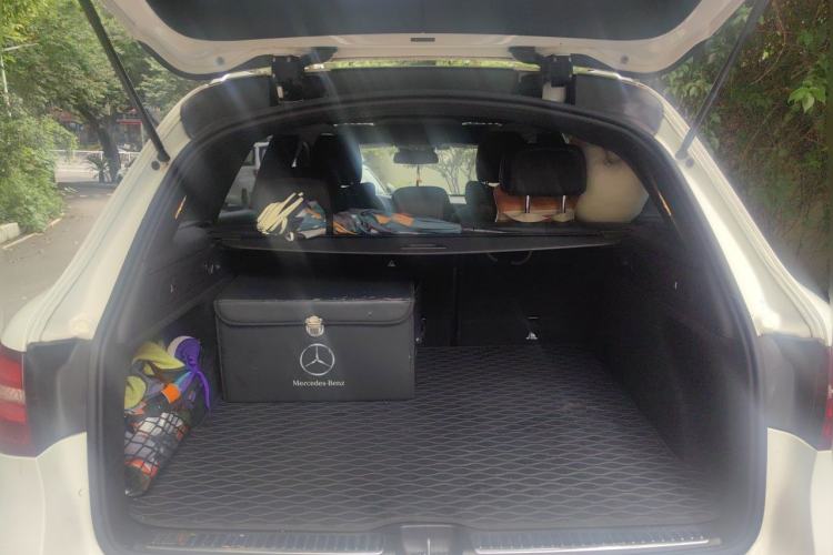 Used Mercedes-Benz GLC 2019 Facelift GLC 260 L 4MATIC Luxury Model Trunk