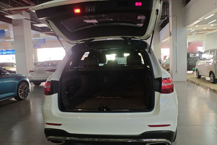 Used Mercedes-Benz GLC 2019 Facelift GLC 260 L 4MATIC Luxury Model Trunk