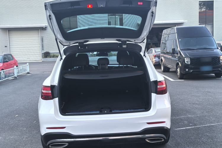 Used Mercedes-Benz GLC 2019 GLC 260 L 4MATIC Dynamic Model Trunk