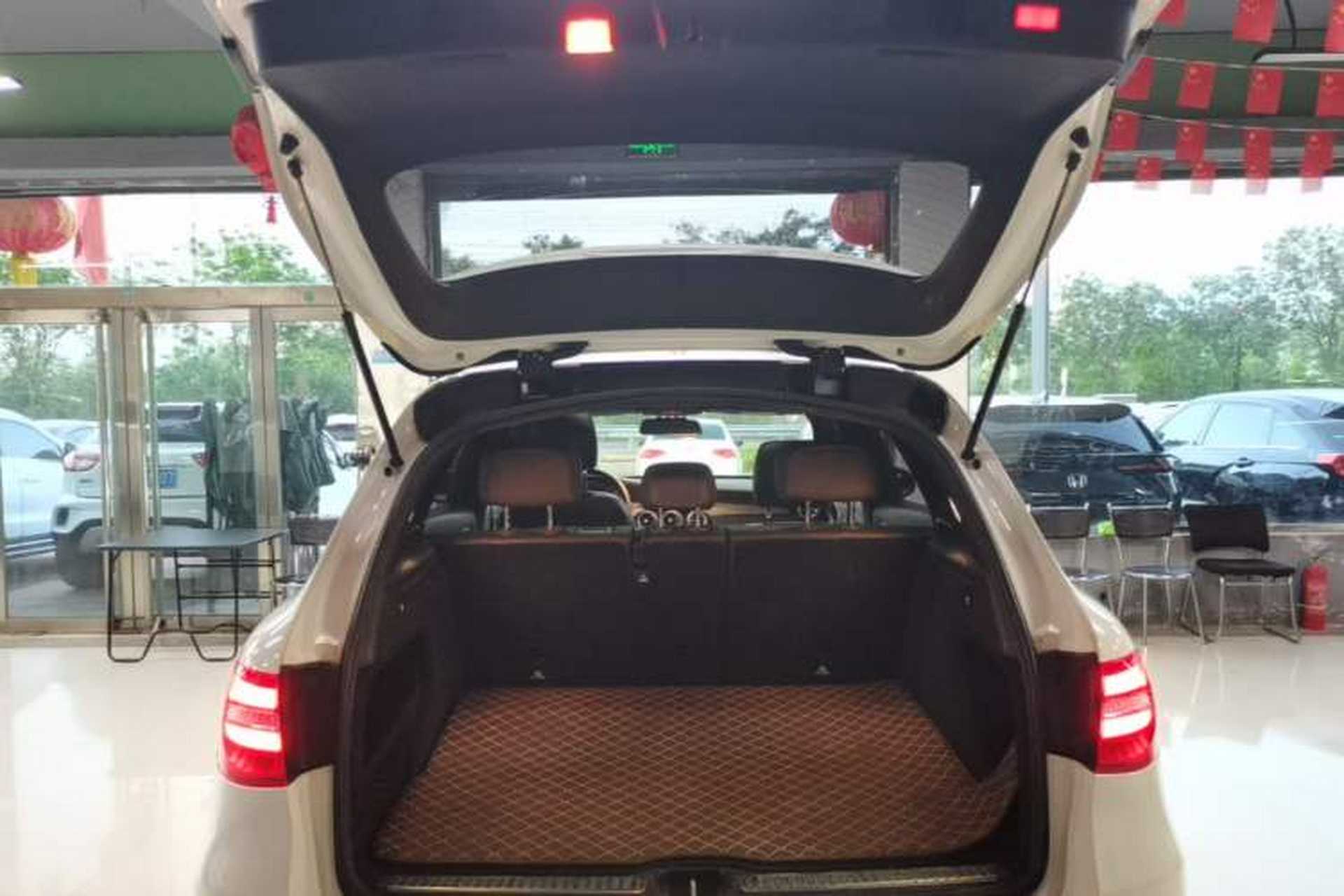 Used Mercedes-Benz GLC 2019 GLC 200 L 4MATIC Trunk