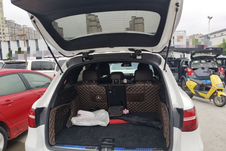 Used Mercedes-Benz GLC 2019 Facelift GLC 260 L 4MATIC Luxury Model Trunk