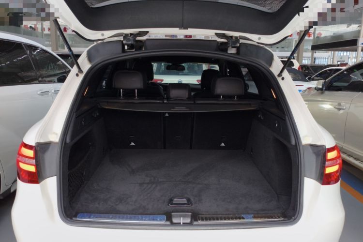 Used Mercedes-Benz GLC 2019 GLC 260 L 4MATIC Dynamic Model Trunk
