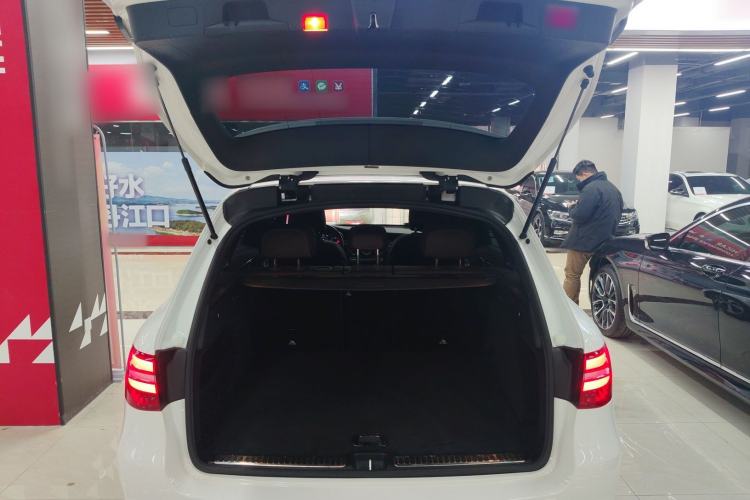 Used Mercedes-Benz GLC 2019 Facelift GLC 260 L 4MATIC Luxury Model Trunk