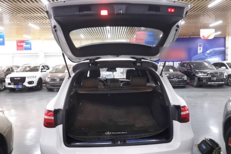 Used Mercedes-Benz GLC 2019 GLC 260 L 4MATIC Luxury Model Trunk