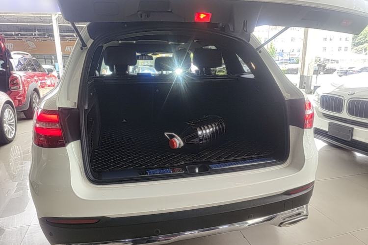 Used Mercedes-Benz GLC 2019 GLC 200 L 4MATIC Trunk
